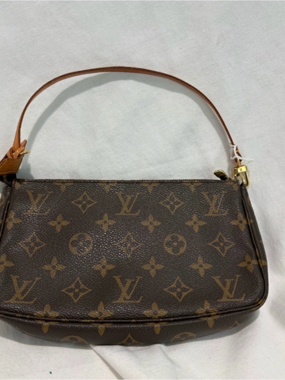 Authentic Louis Vuitton Pochette Accessoires Monogram wristlet w/ Certificate - Picture 3 of 4